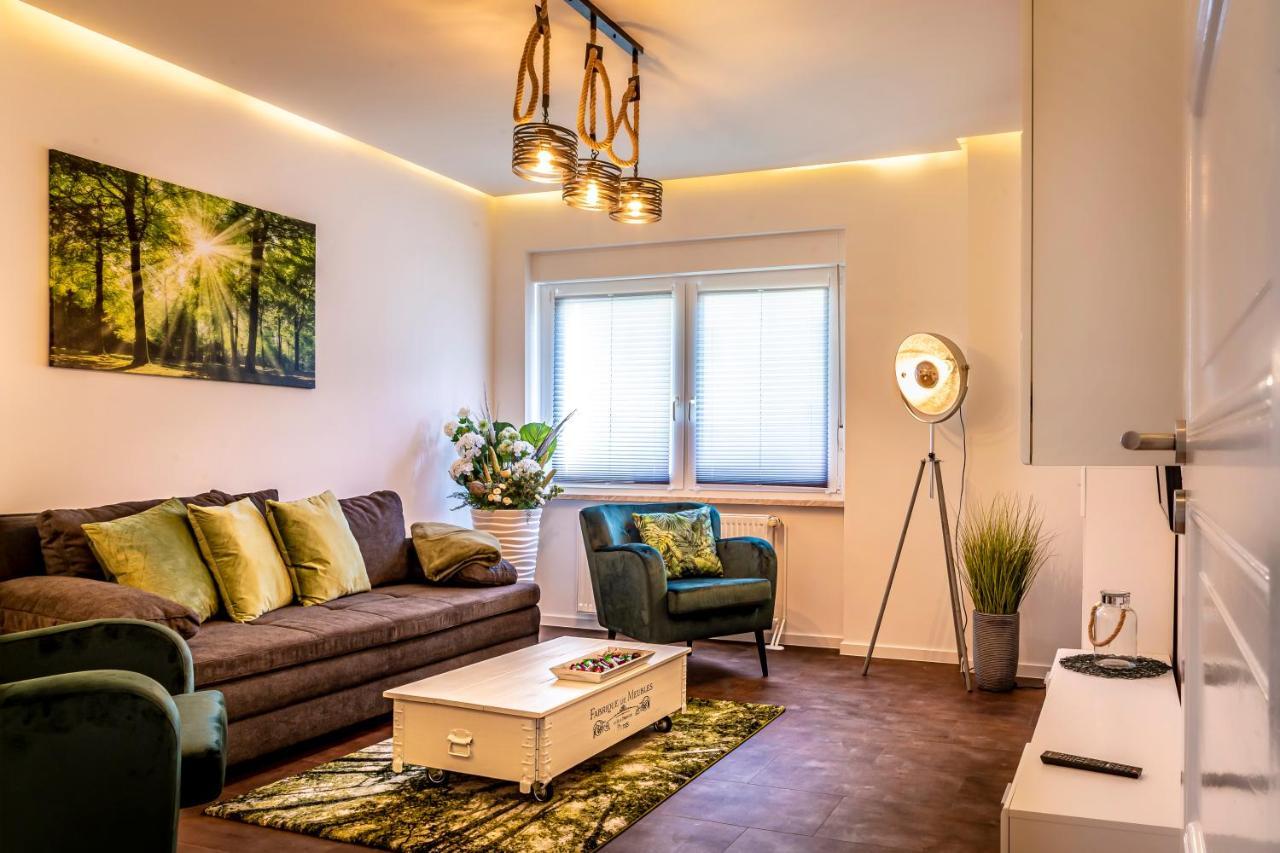 Komfortable Ferienwohnung In Halle Галль Экстерьер фото